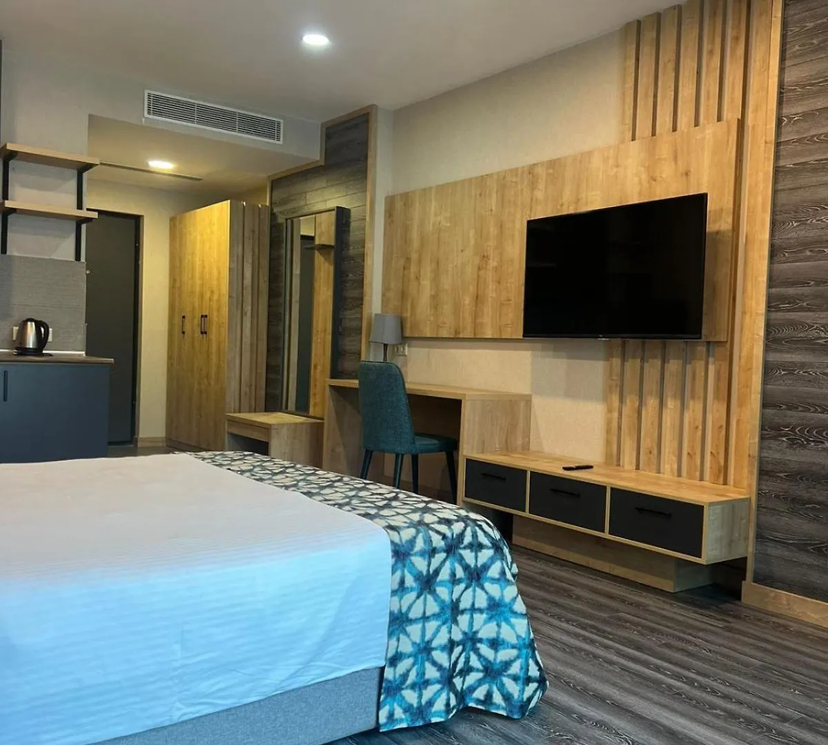 Cozy Apartament In Batumi 0*,